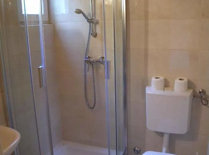 In 18533 Balatonföldvár