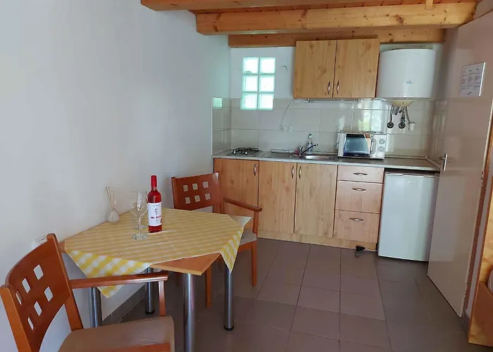 In 18533 Balatonföldvár